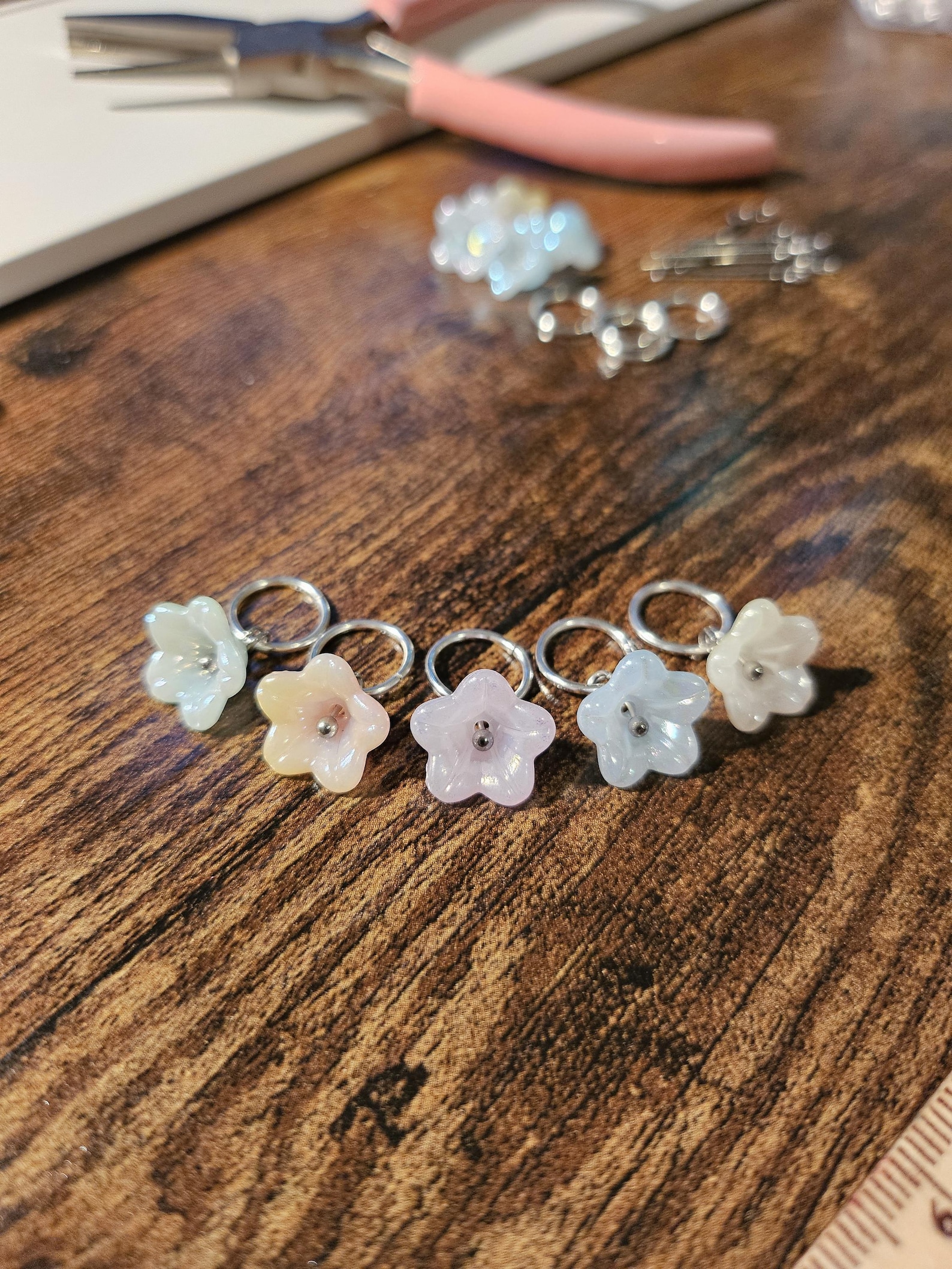 Flower Stitch Markers (Set of 5) – Closed Ring Markers for Knitting in Various Colors